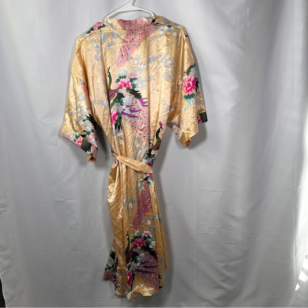 Oriental Village Kimono Robe Satin Look Peacock Floral Champagne OS NWT - Picture 12 of 13